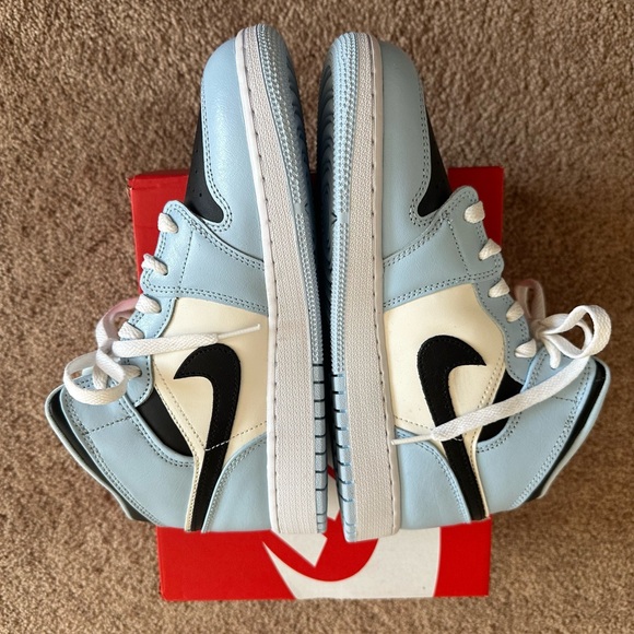 Nike Air Jordan 1 Mid ‘Ice Blue’ Black White - Picture 7 of 9